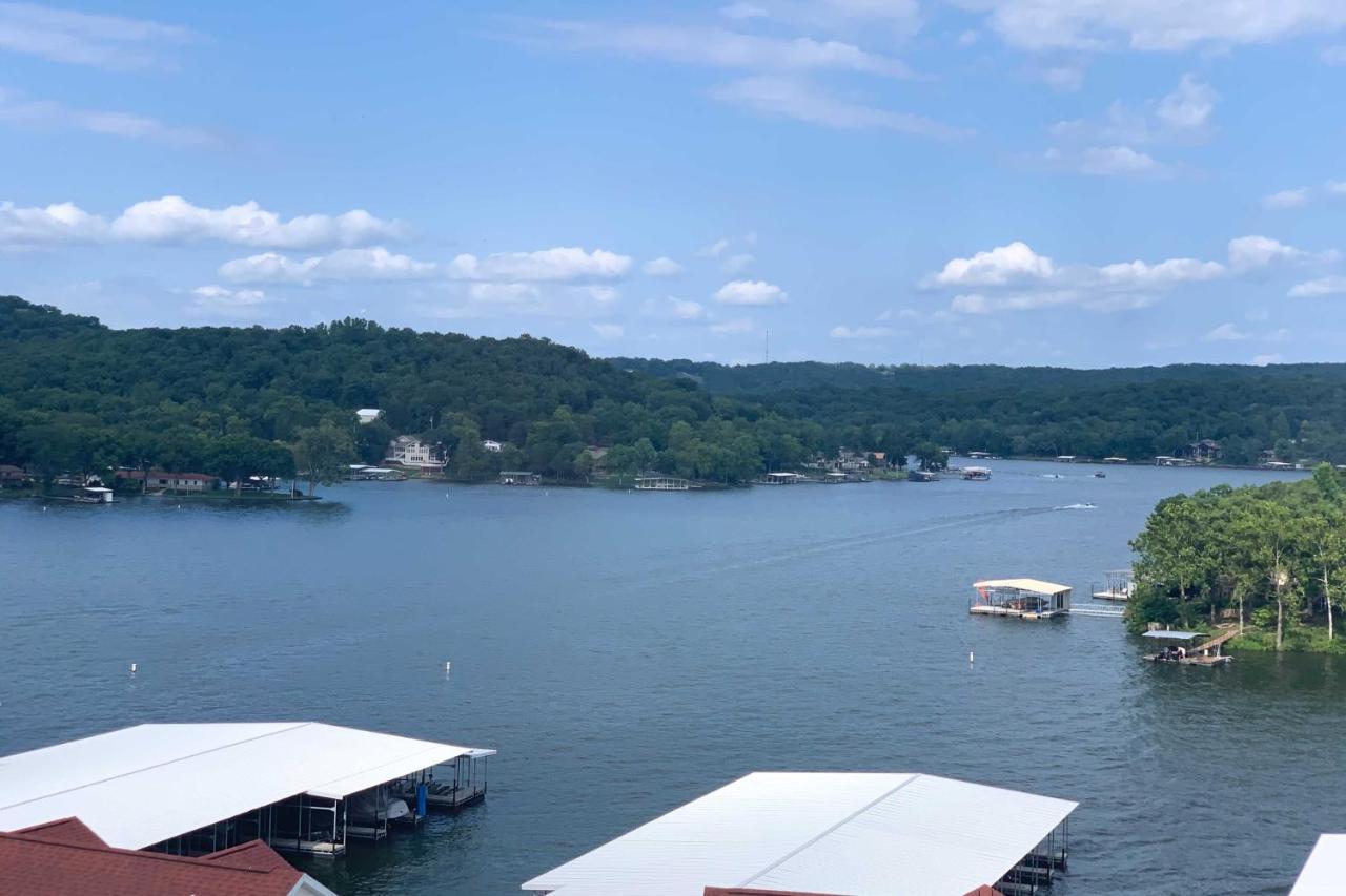The Lake Escape With Balcony And Pool Access! แคมเดนตัน ภายนอก รูปภาพ